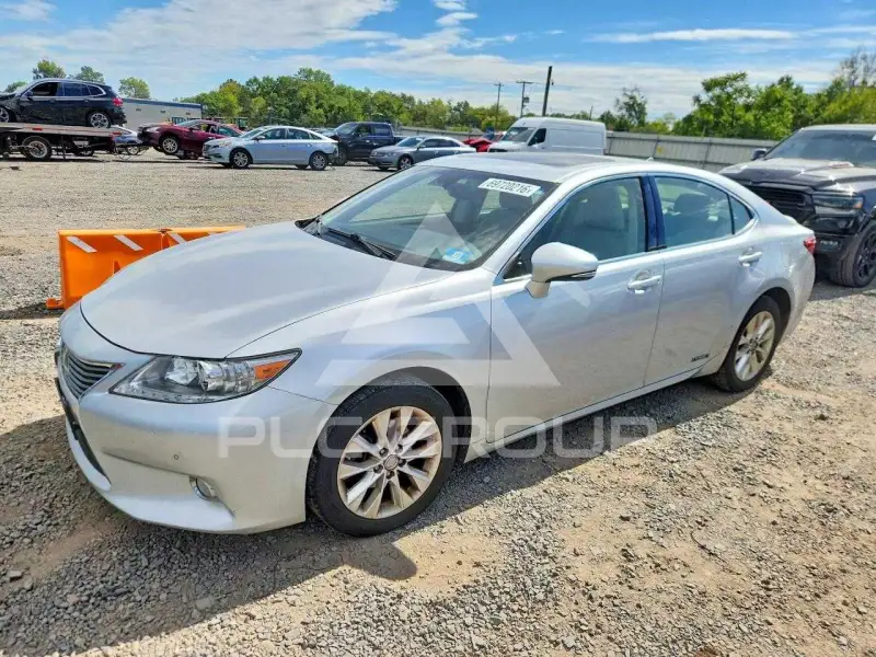 2013 Lexus ES300 фото