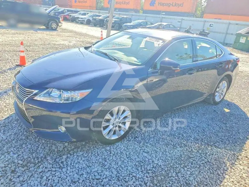 2013 Lexus ES300 photo