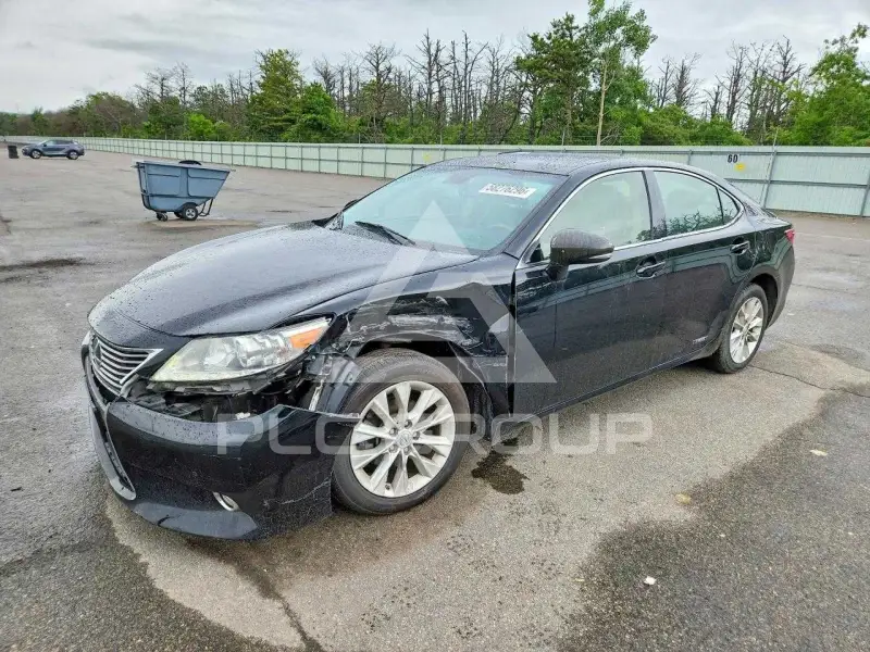 2013 Lexus ES300 фото