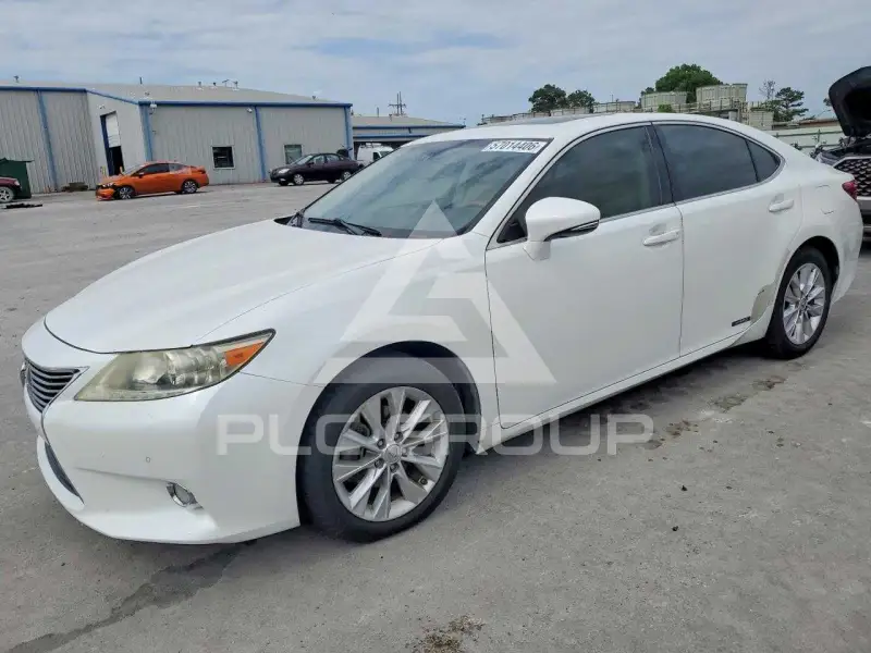 2013 Lexus ES300 photo