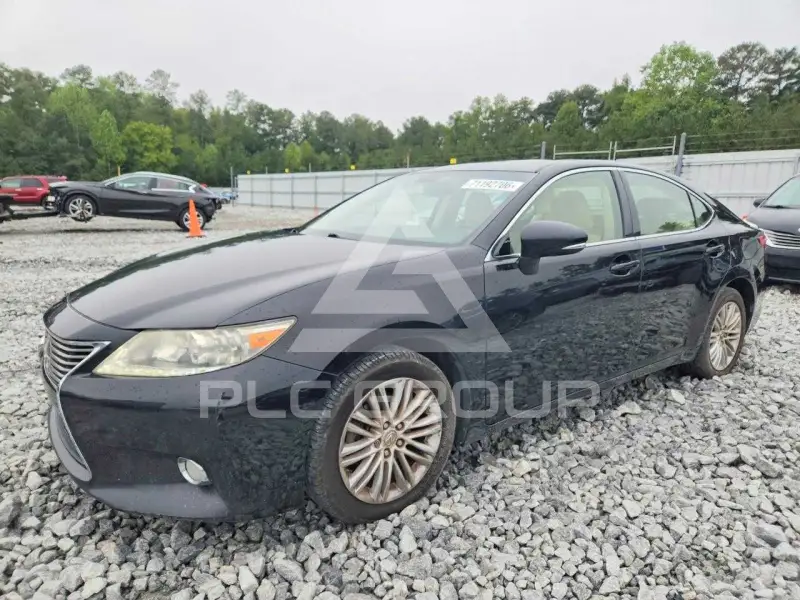 2013 Lexus ES350 photo