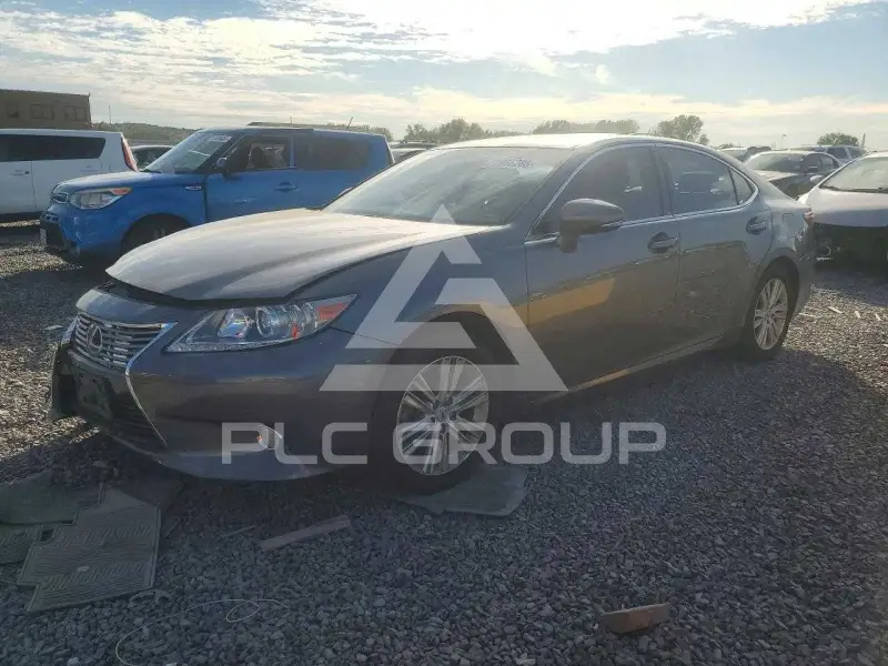 2013 Lexus ES350 photo