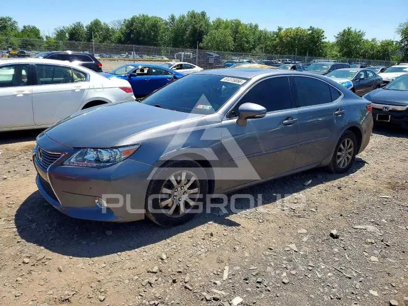 2013 Lexus ES350 photo