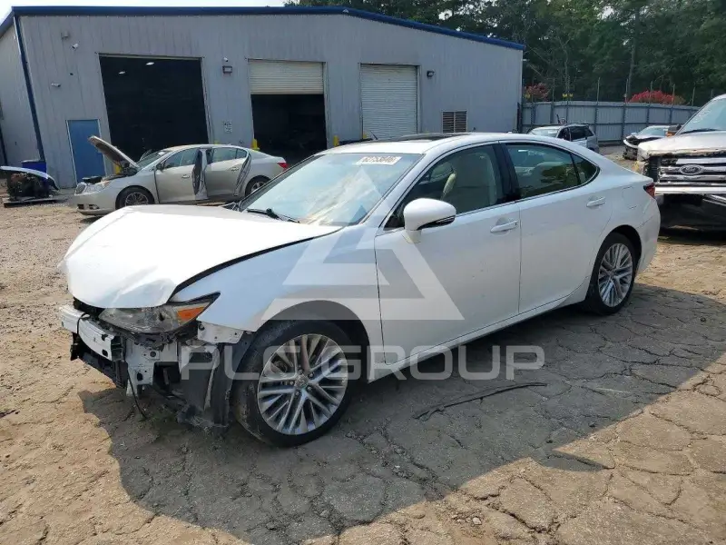 2013 Lexus ES350 photo