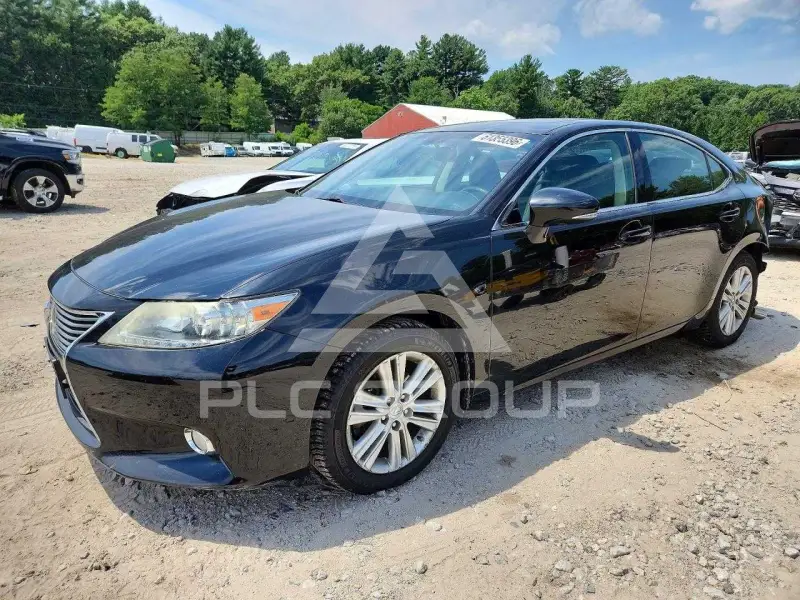 2013 Lexus ES350 photo