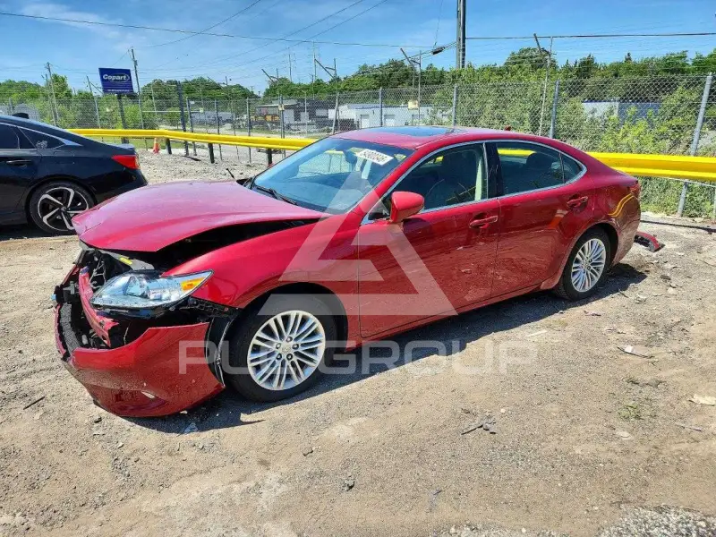 2013 Lexus ES350 photo