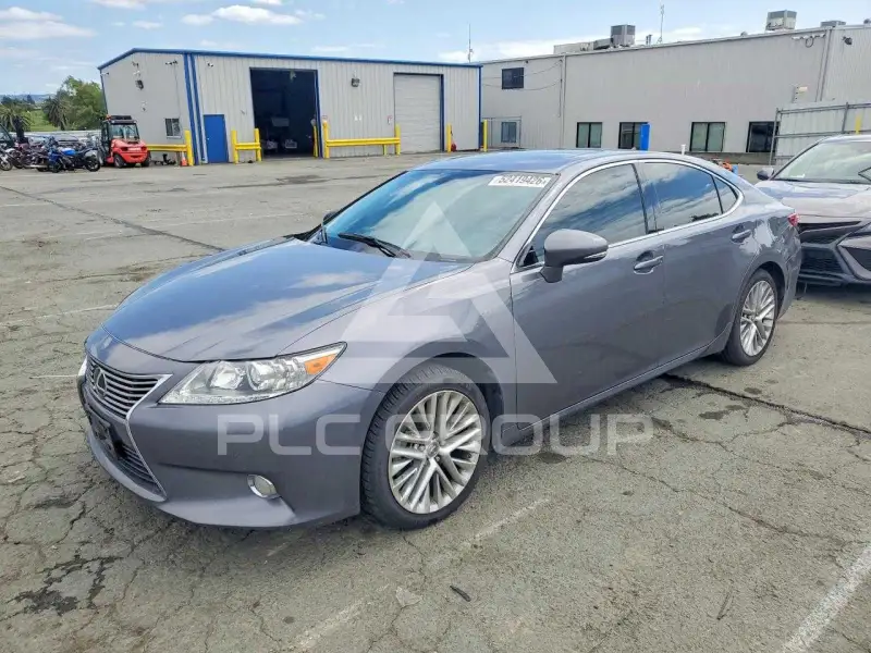 2013 Lexus ES350 photo
