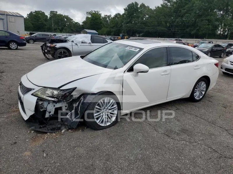 2013 Lexus ES photo