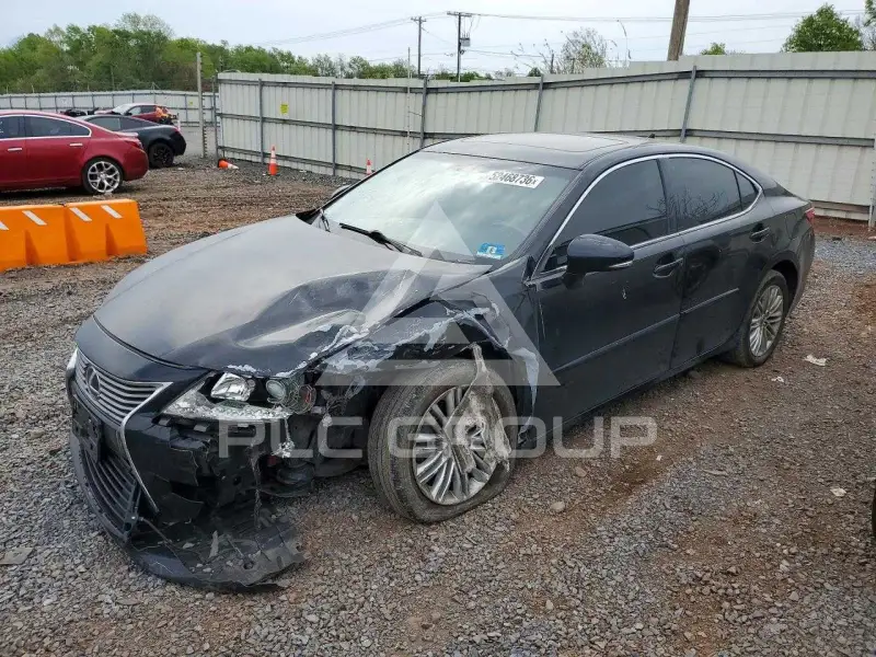2013 Lexus ES350 photo