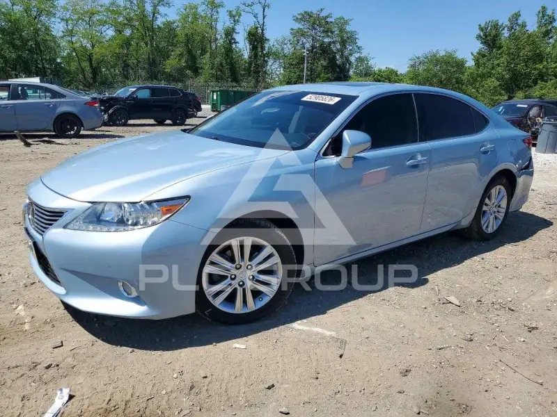 2013 Lexus ES350 photo