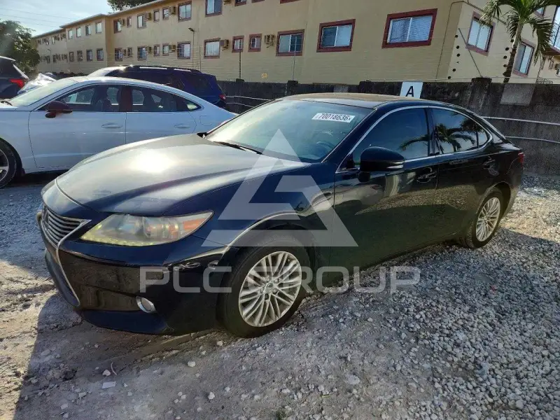 2013 Lexus ES350 photo