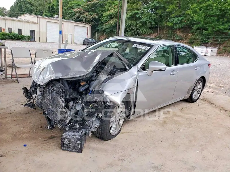 2013 Lexus ES350 photo