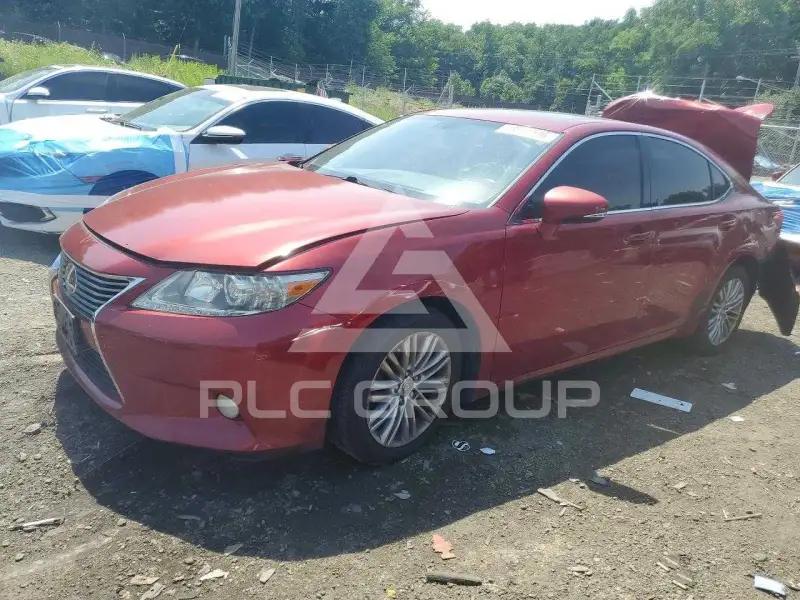 2013 Lexus ES350 photo