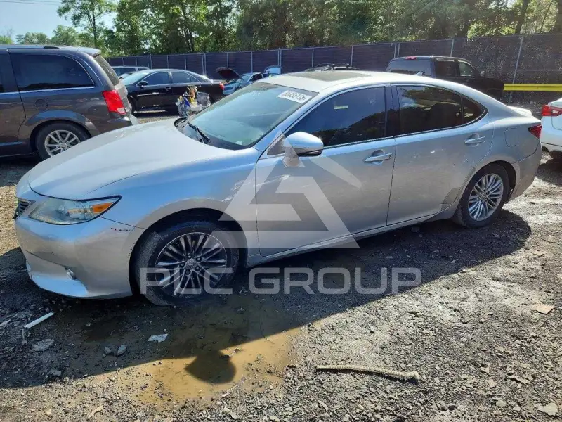 2013 Lexus ES350 фото