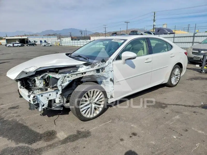 2013 Lexus ES350 photo