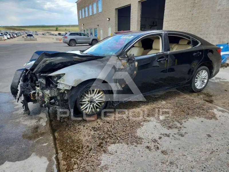 2013 Lexus ES350 photo