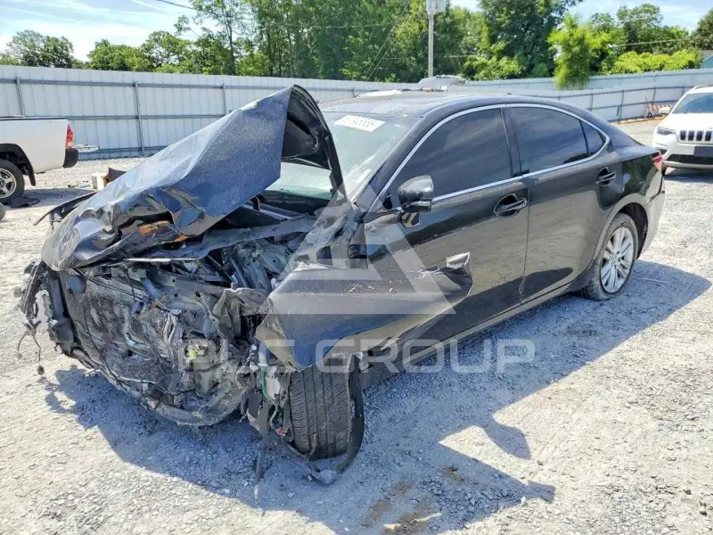2013 Lexus ES350 photo