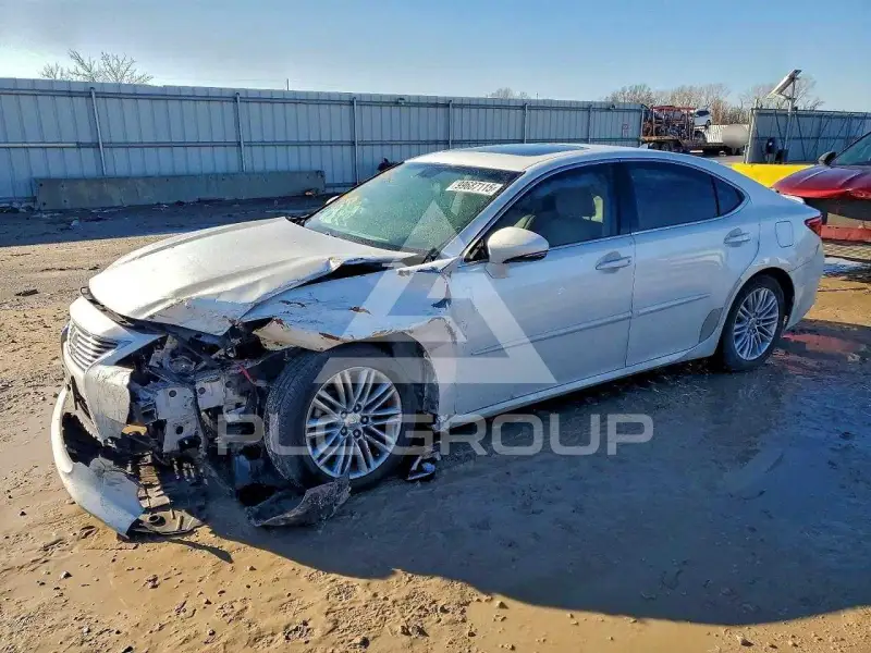 2013 Lexus ES350 photo