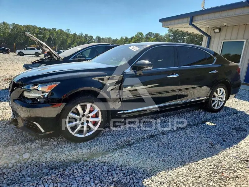 2013 Lexus LS photo