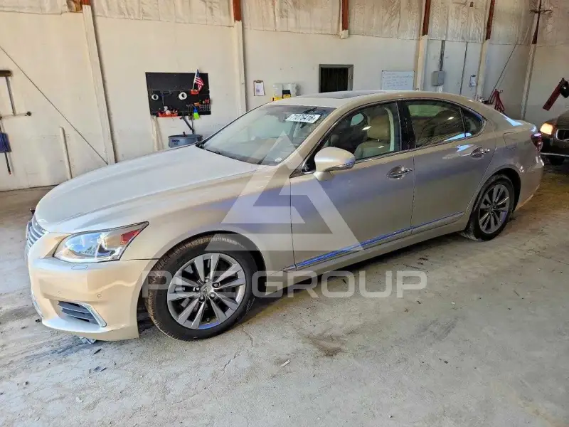 2013 Lexus LS photo