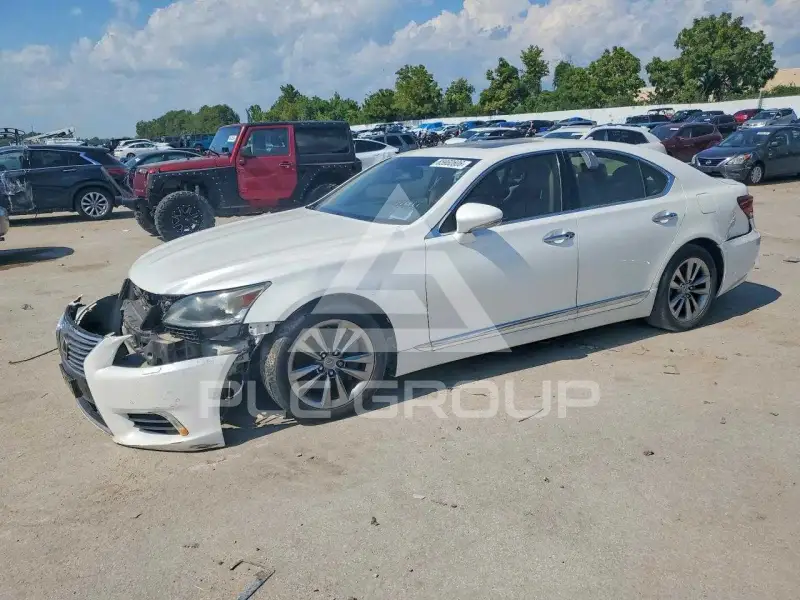 2013 Lexus LS460 photo