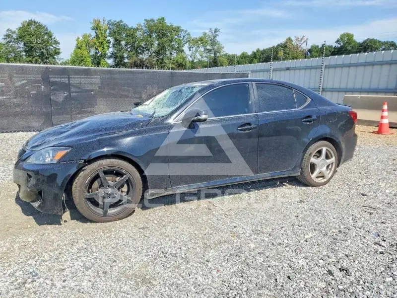 2013 Lexus IS фото