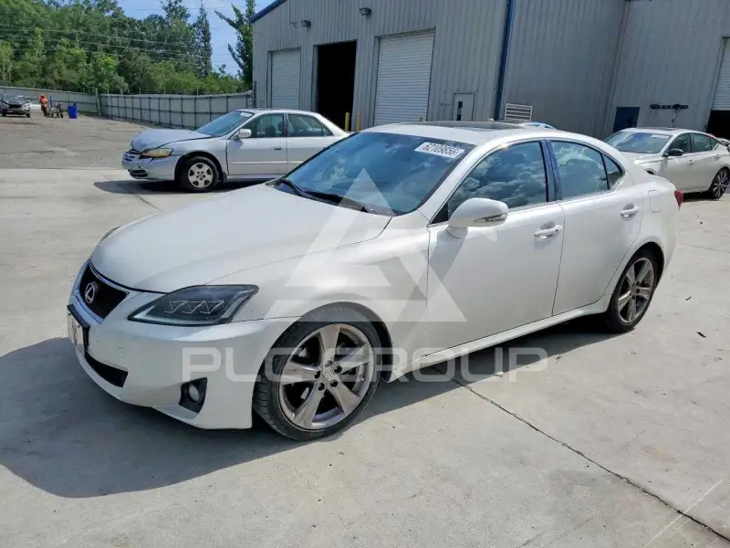 2013 Lexus IS фото