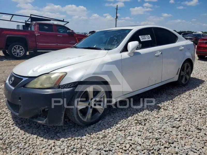 2013 Lexus IS фото