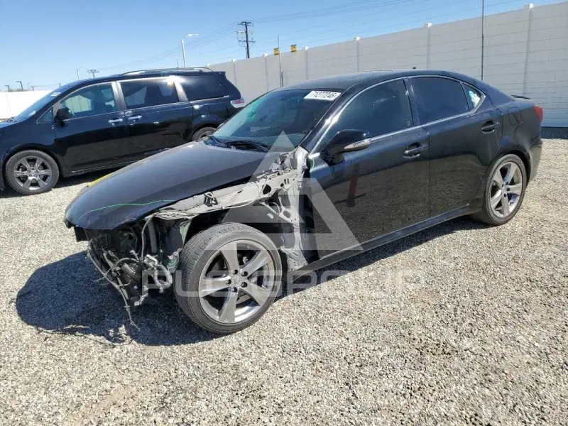 2013 Lexus IS фото