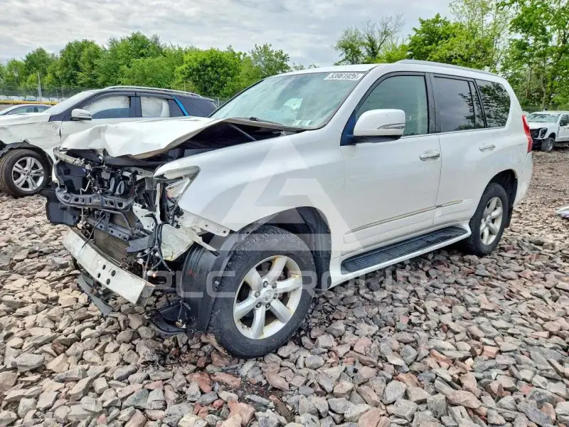 2013 Lexus GX фото