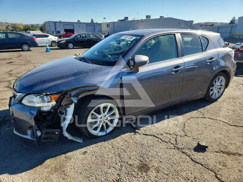 2013 Lexus CT200 фото