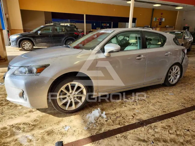 2013 Lexus CT200 фото