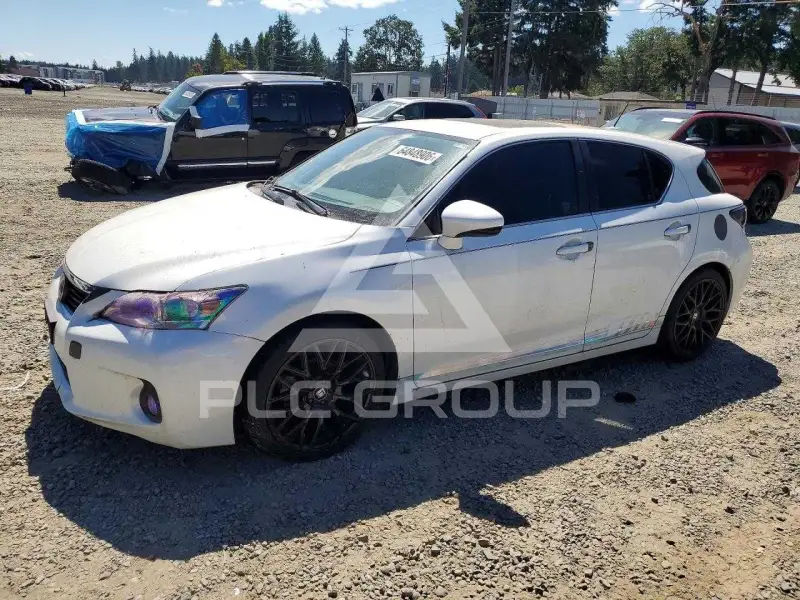 2013 Lexus CT200 photo
