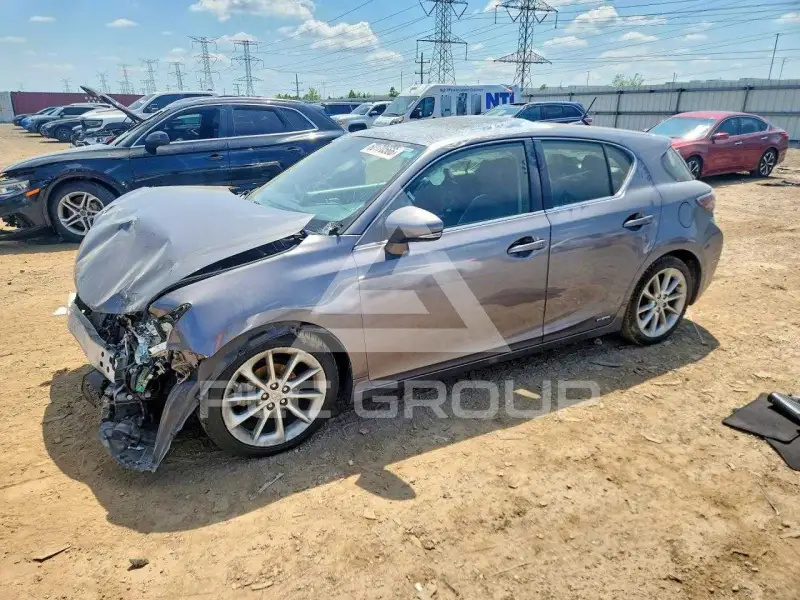2013 Lexus CT200 фото