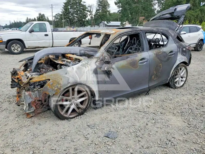 2013 Lexus CT200 photo