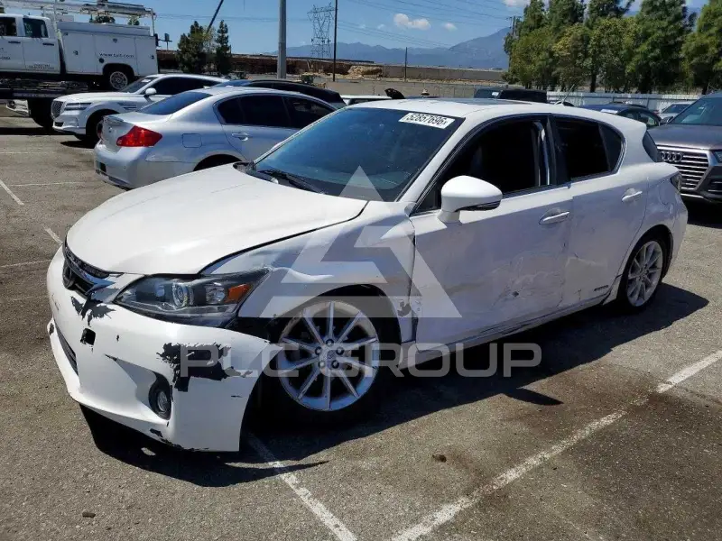 2013 Lexus CT200 фото