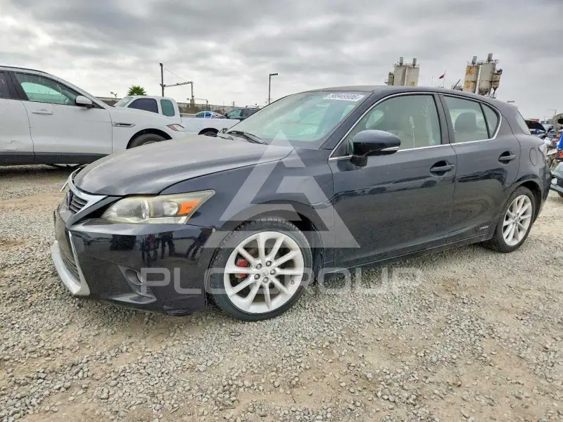 2013 Lexus CT200 фото