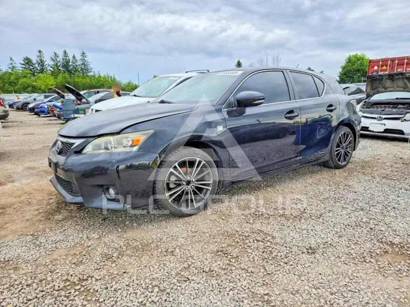 2013 Lexus CT200 фото