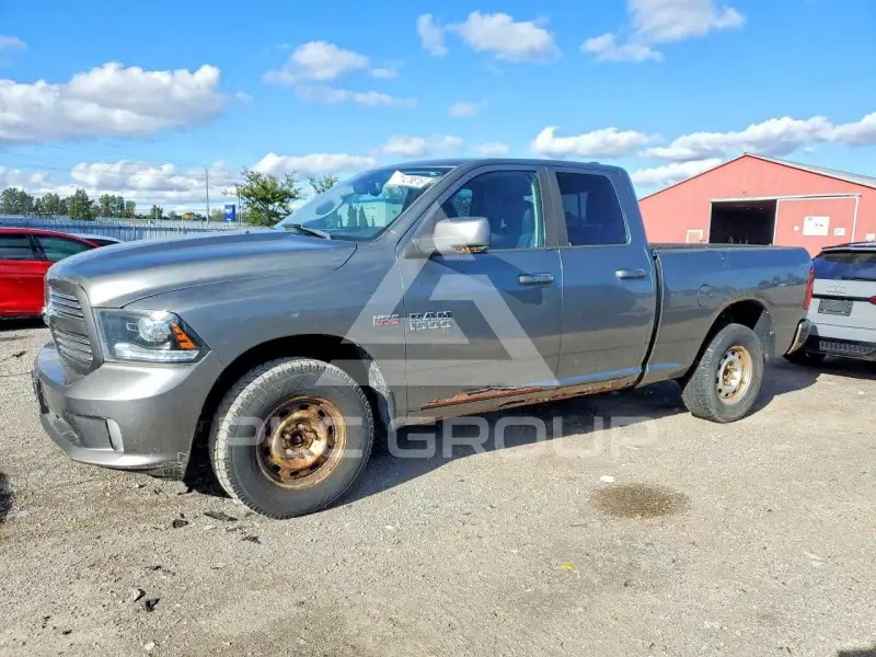 2013 RAM 1500 photo