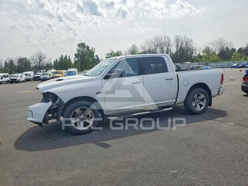 2013 RAM 1500 photo