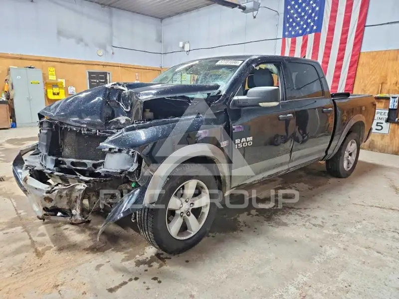 2013 RAM 1500 photo