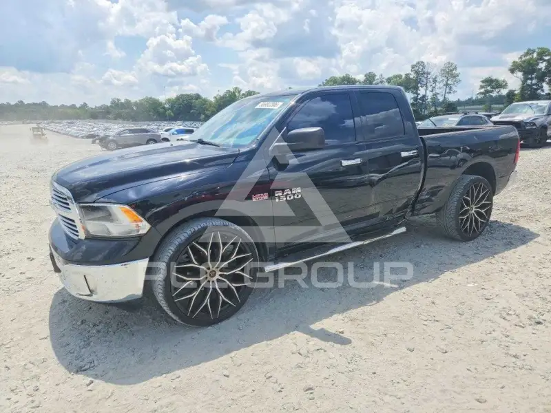 2013 RAM 1500 photo