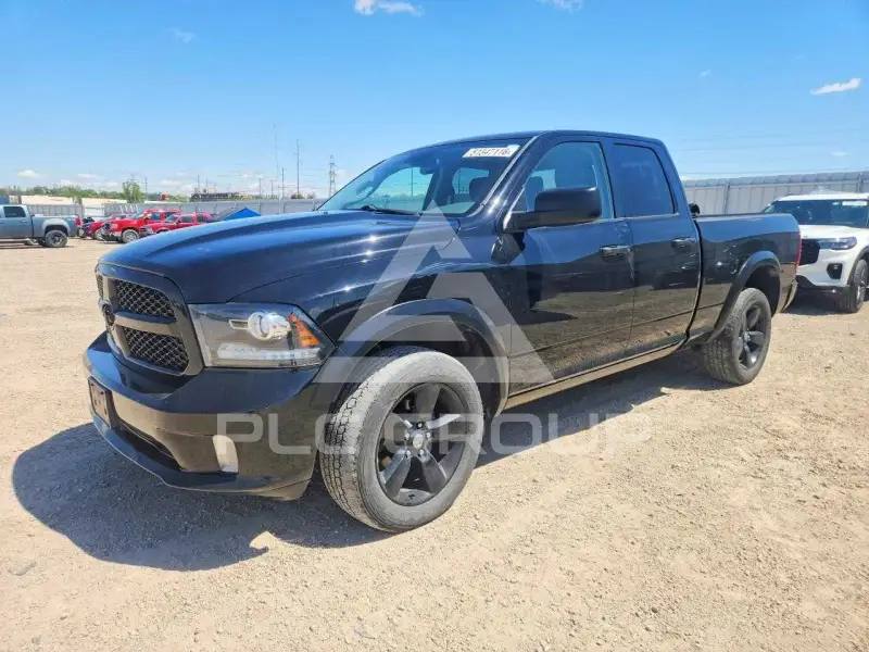 2013 RAM 1500 photo