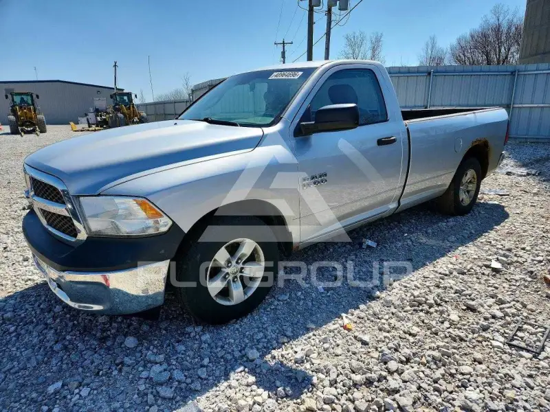 2013 RAM 1500 photo