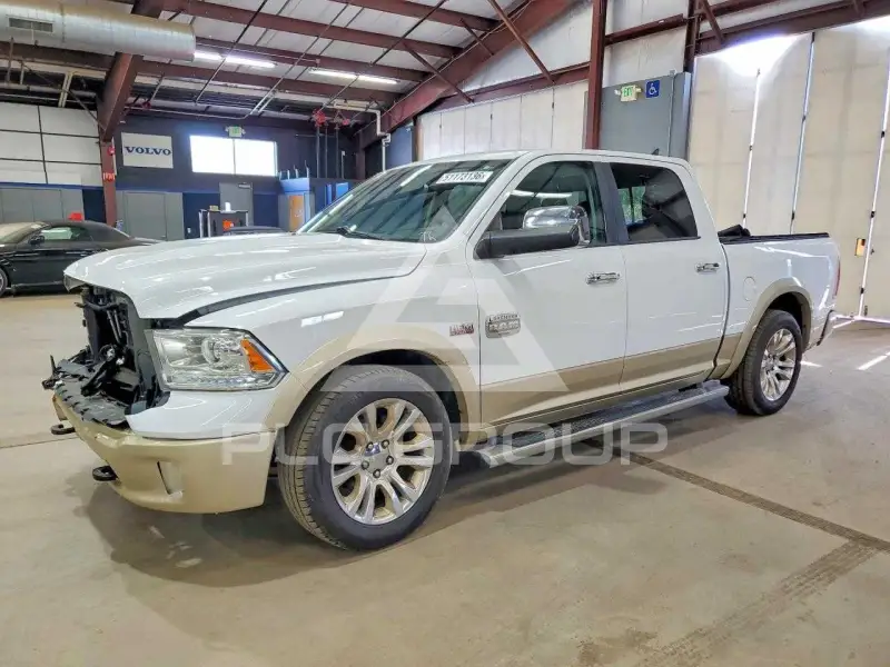 2013 RAM 1500 photo