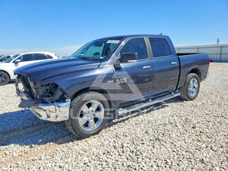 2013 RAM 1500 photo