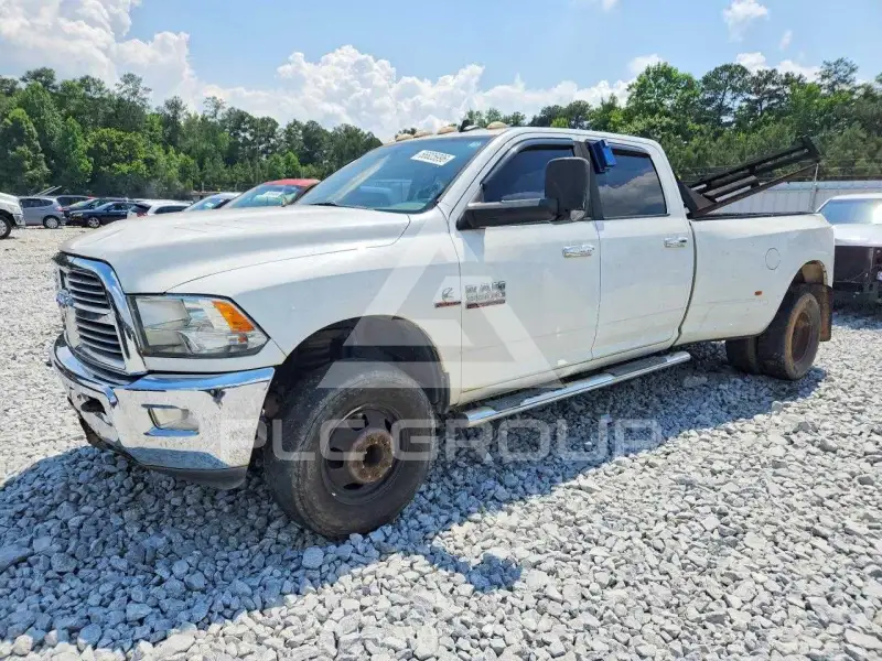 2013 RAM 3500 photo