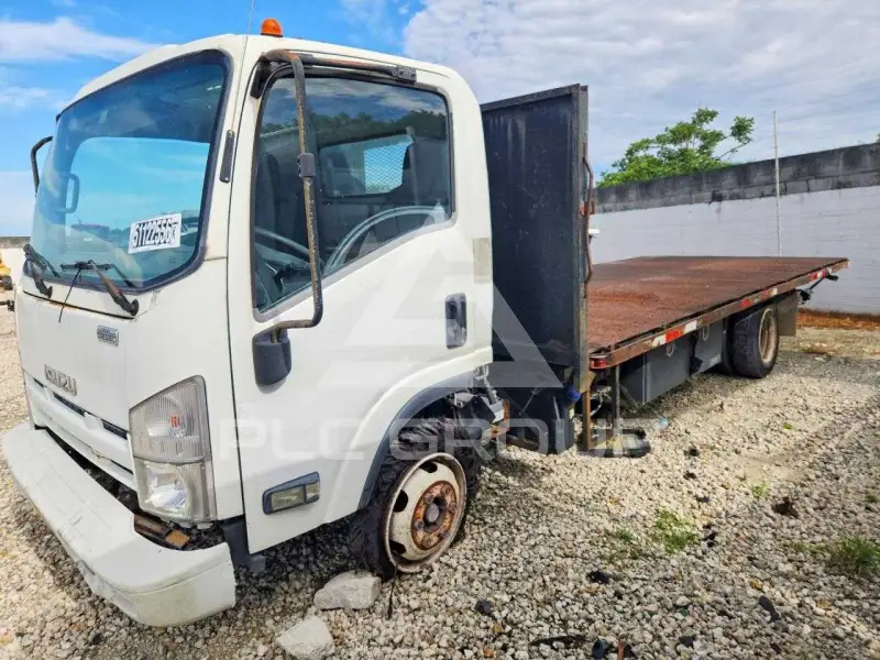 2013 Isuzu NPR photo