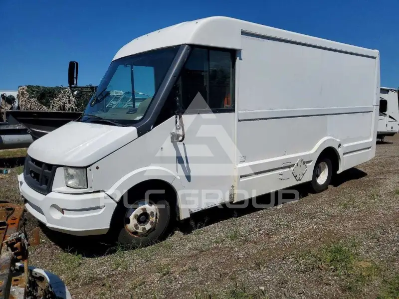 2013 Isuzu NPR фото