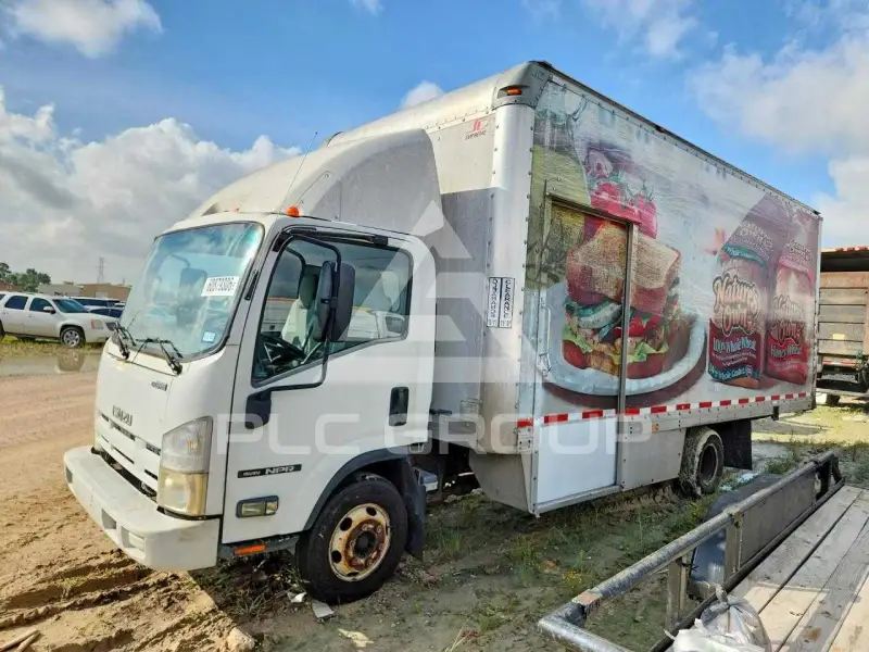 2013 Isuzu NPR фото
